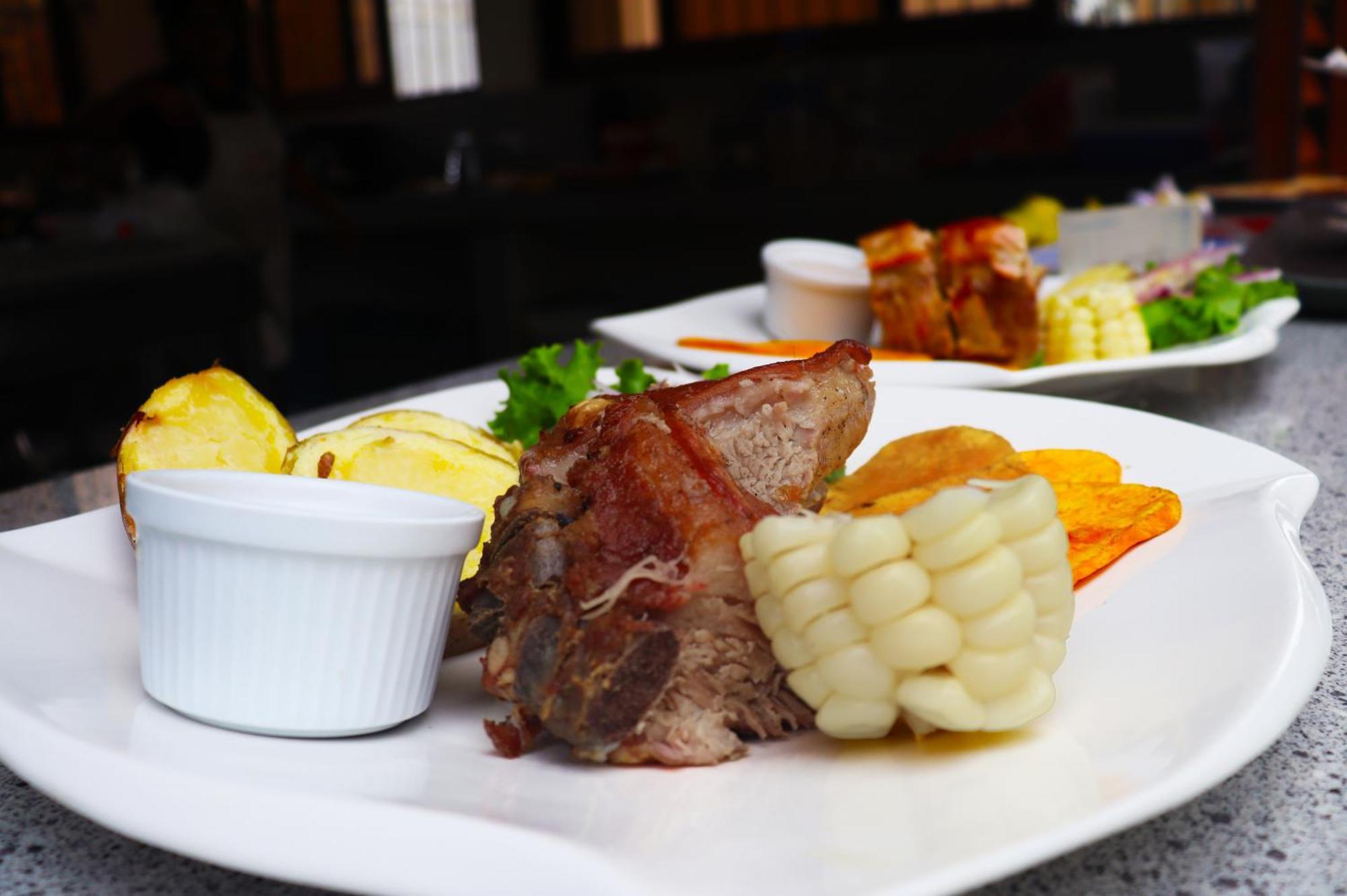 Los Andes - Restaurant & Bungalows Cieneguilla Kültér fotó